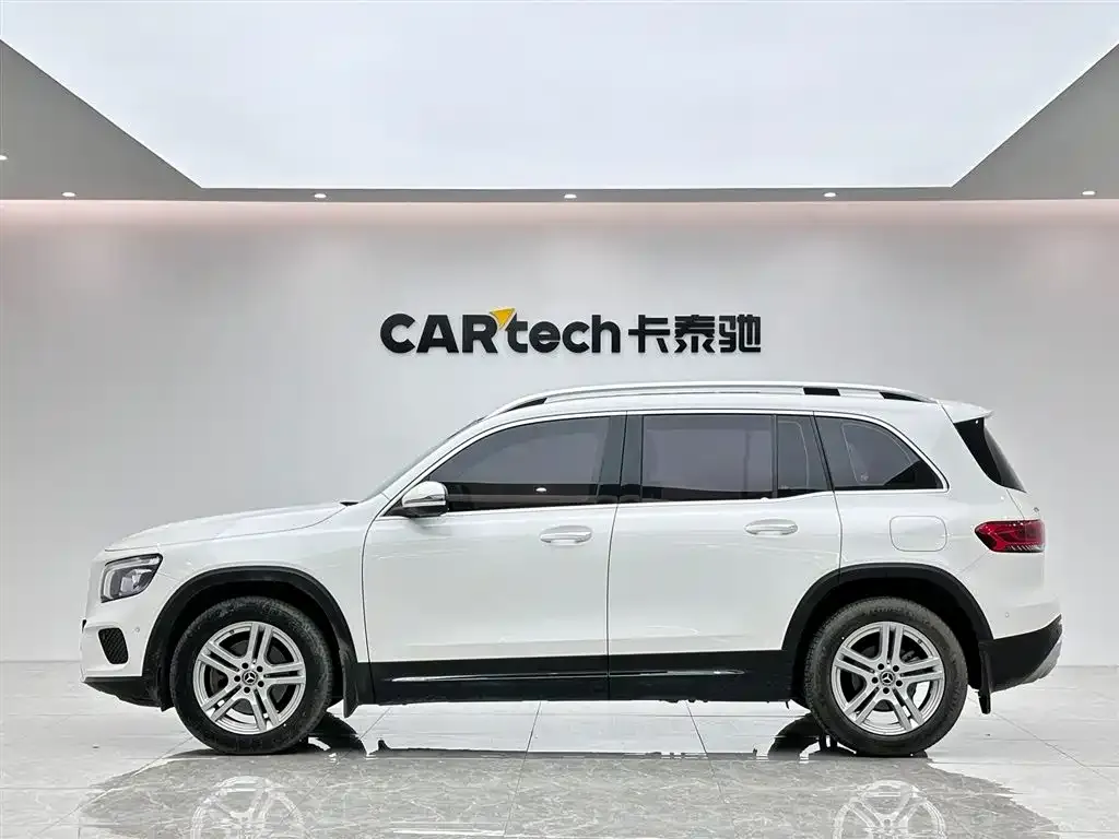 Mercedes-Benz GLB — фото 3