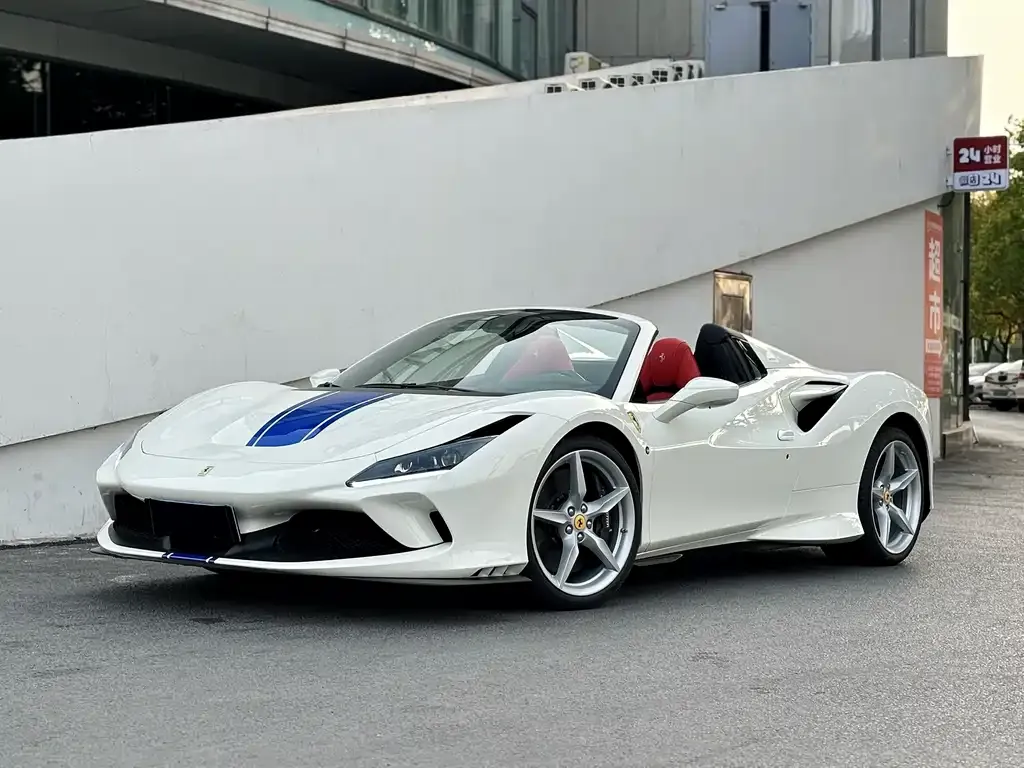 Ferrari F8 — фото 1