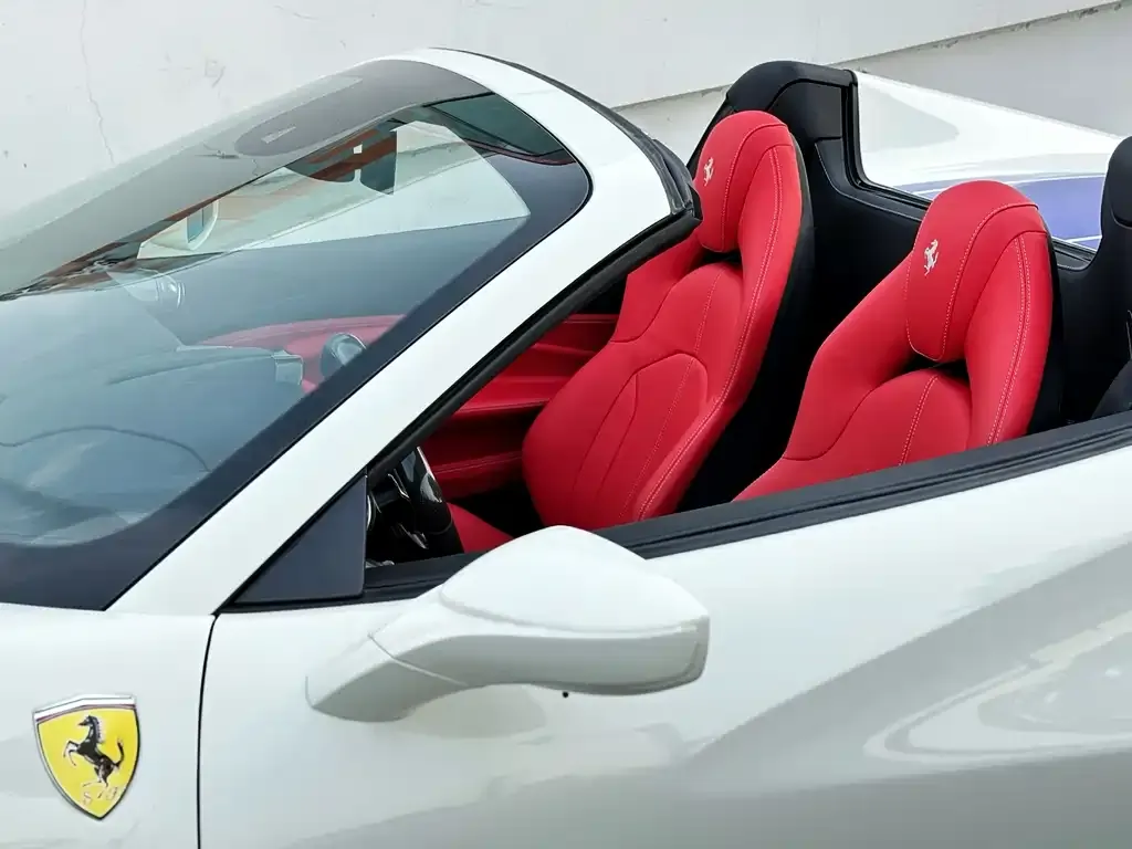 Ferrari F8 — фото 2