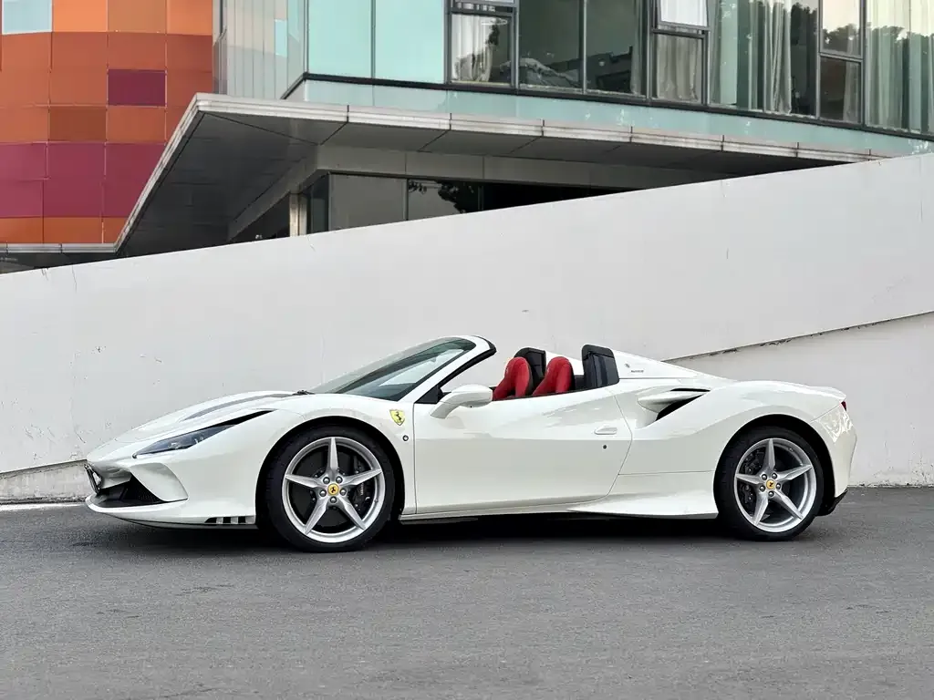 Ferrari F8 — фото 7