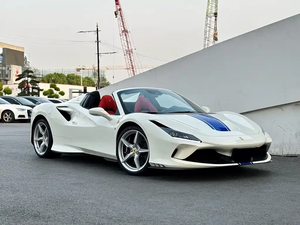 Ferrari F8 — фото 8