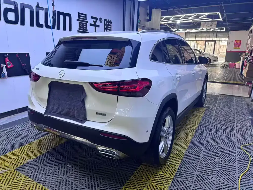 Mercedes-Benz GLA — фото 10
