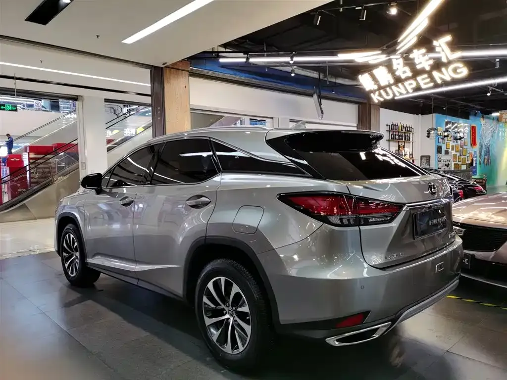 Lexus RX — фото 7