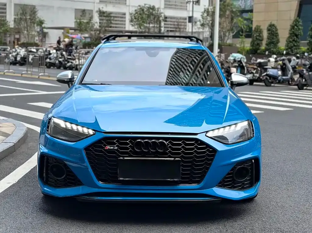 Audi RS 4 — фото 6