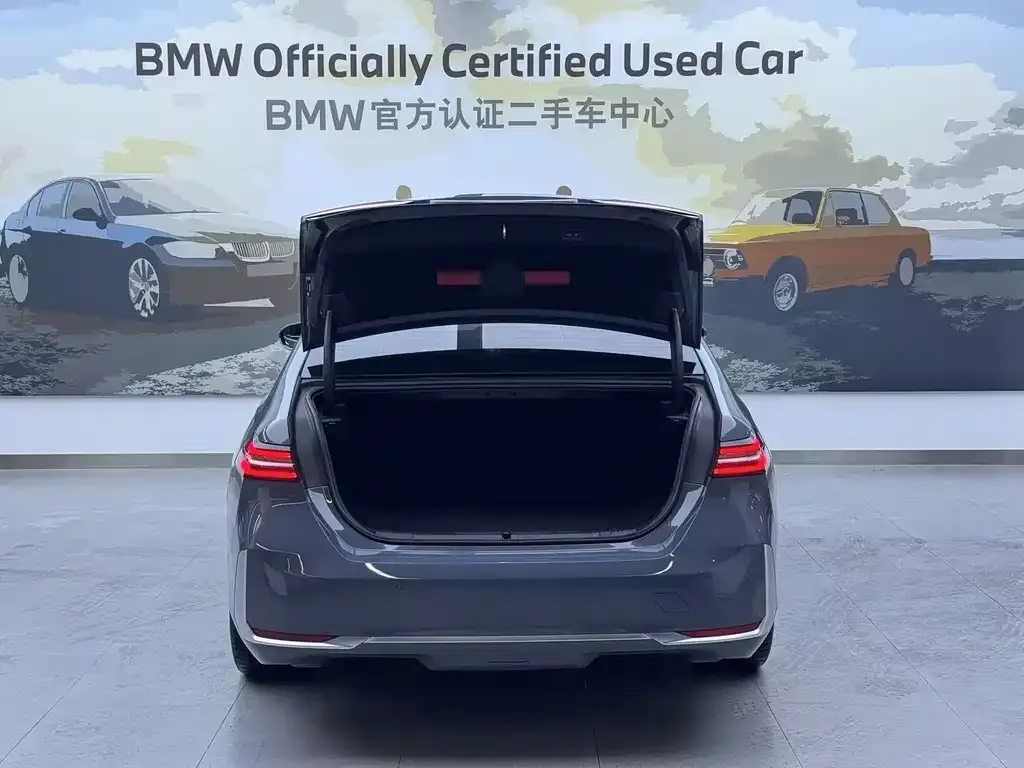 BMW i5 — фото 6