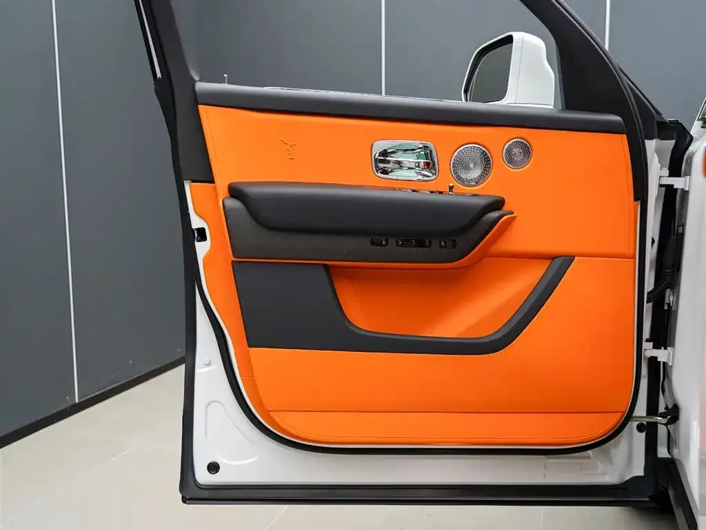 Rolls-Royce Cullinan — фото 2