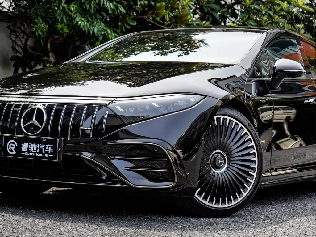 Mercedes-Benz EQS AMG — фото 4