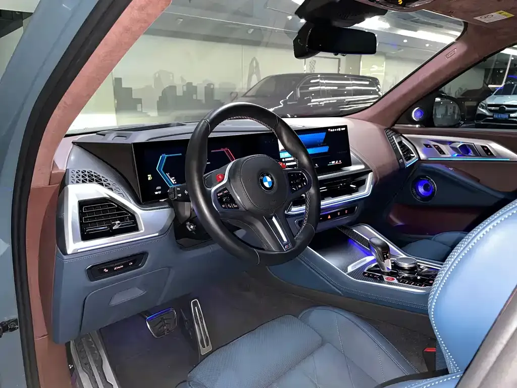 BMW XM — фото 9