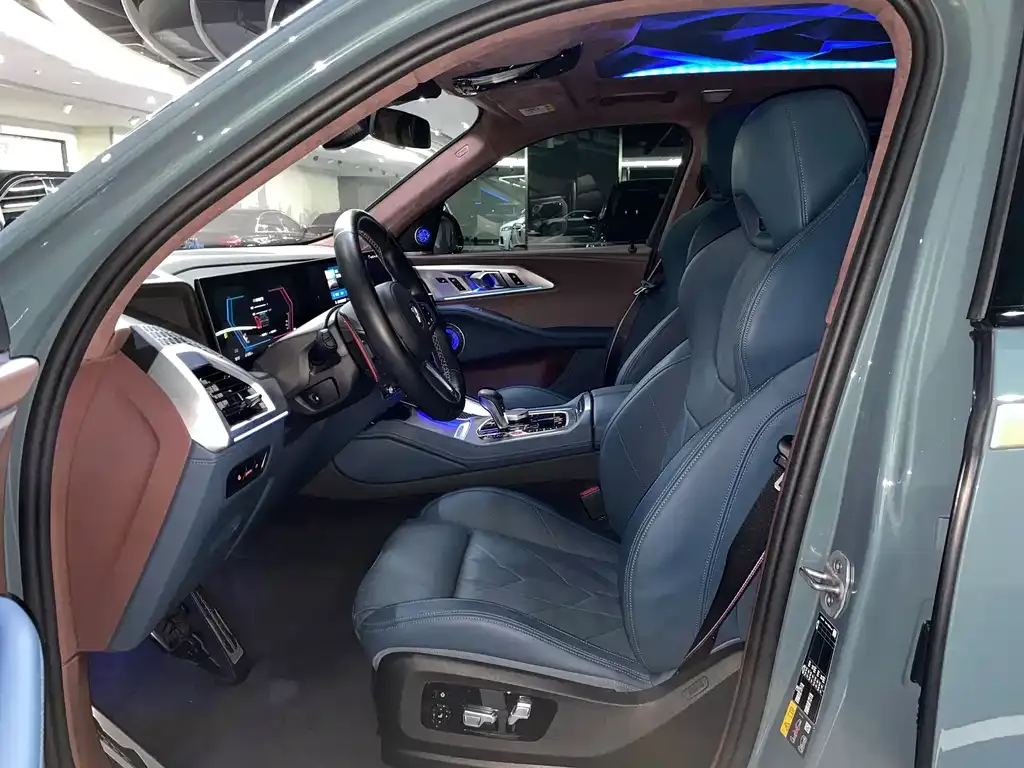BMW XM — фото 7