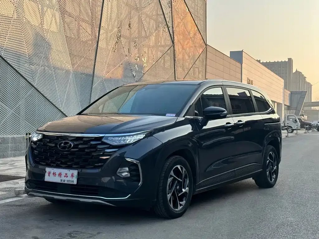 Hyundai Custo — фото 1