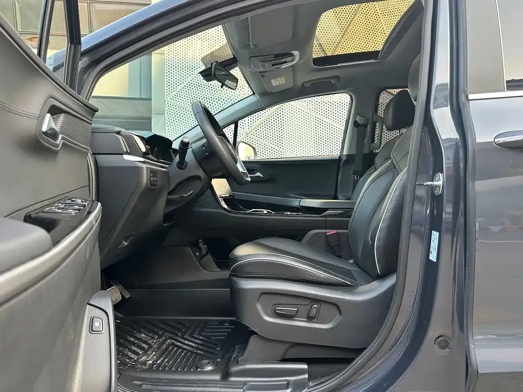 Hyundai Custo — фото 7