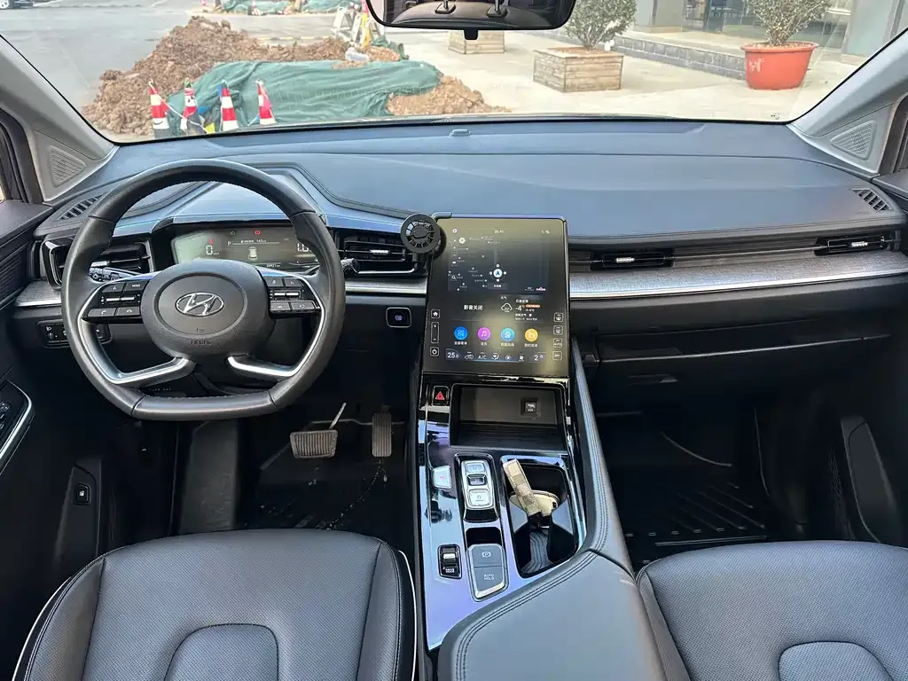 Hyundai Custo — фото 4