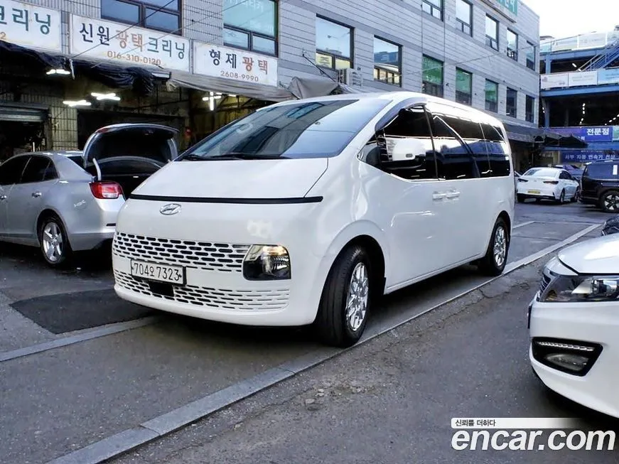 Hyundai Staria — фото 2