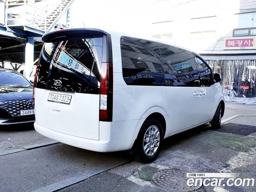 Hyundai Staria — фото 4