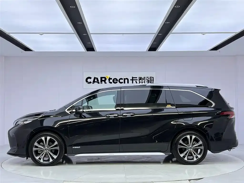 Toyota Granvia — фото 4
