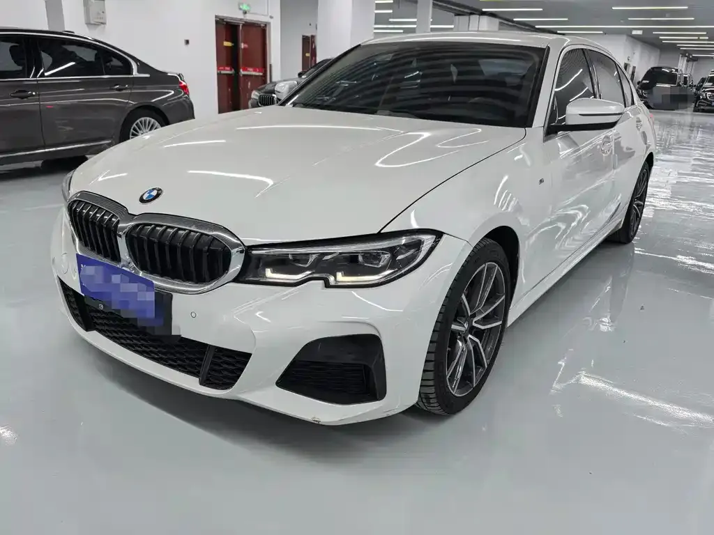 BMW 3 Series — фото 1