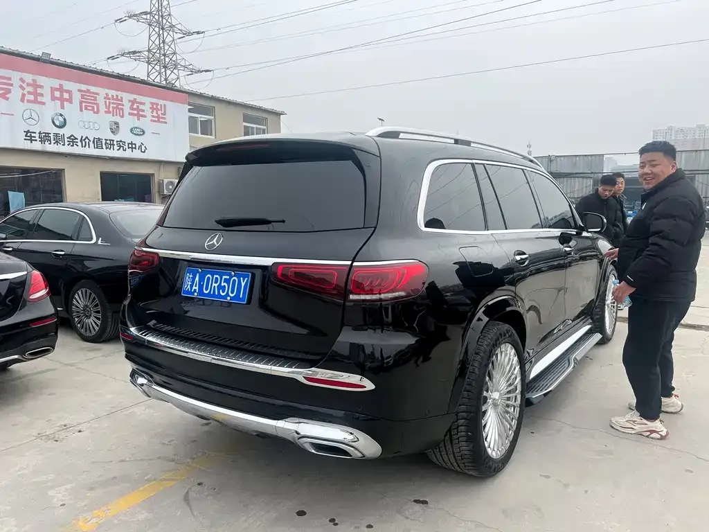 Mercedes-Benz GLS — фото 6
