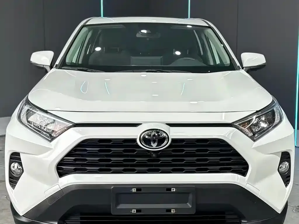 Toyota RAV4 — фото 2