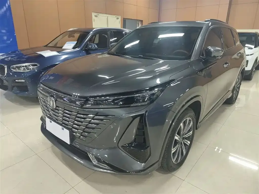 Changan CS75PLUS — фото 1