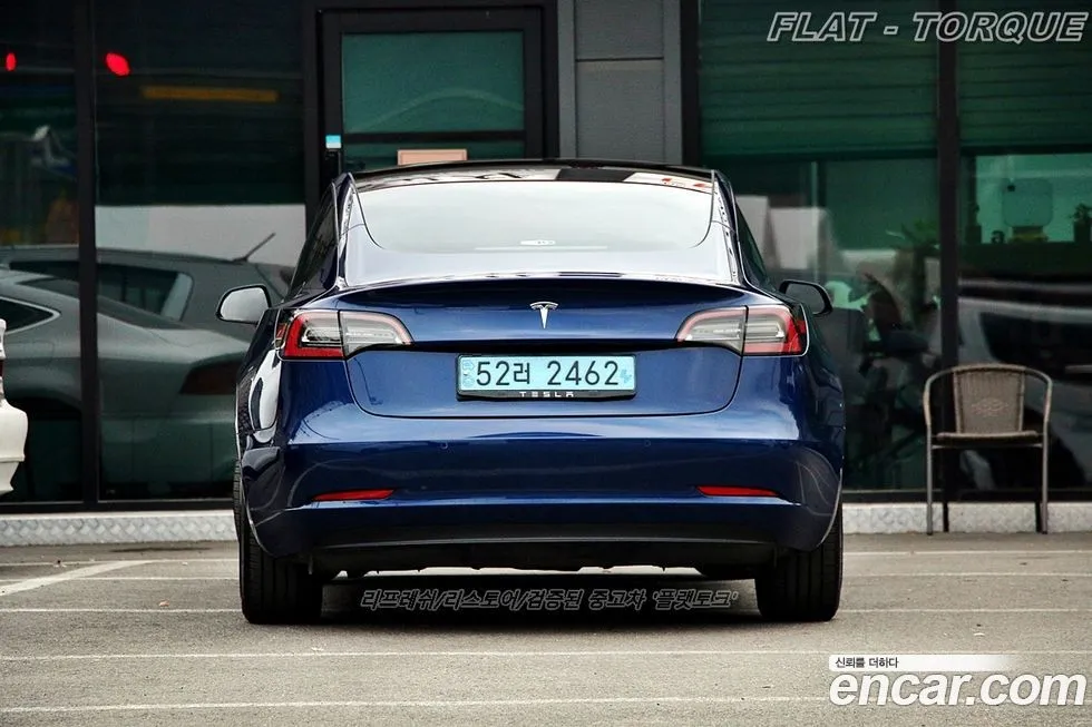 Tesla Model 3 — фото 5