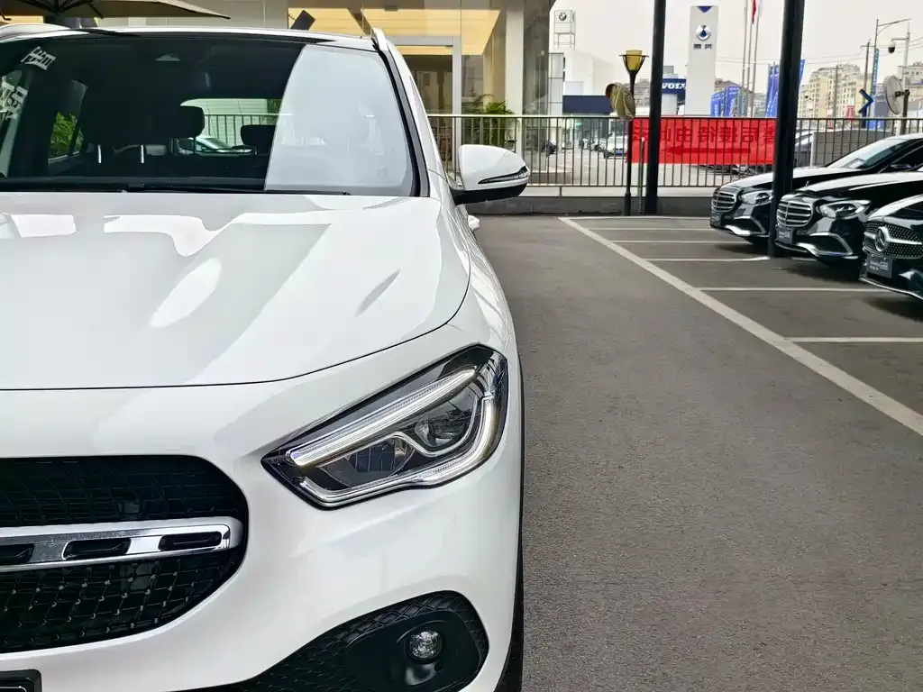 Mercedes-Benz GLA — фото 3