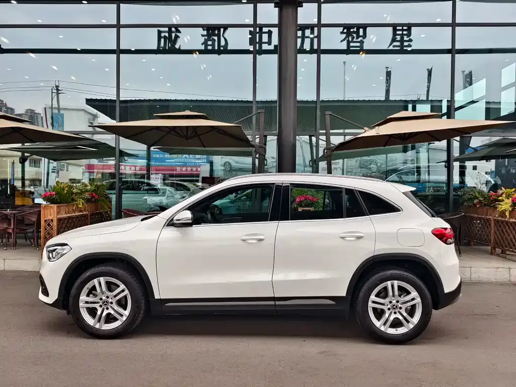 Mercedes-Benz GLA — фото 4
