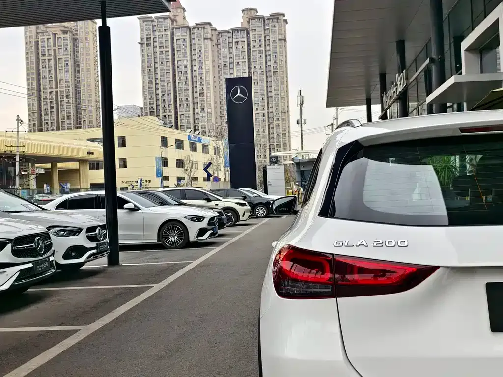 Mercedes-Benz GLA — фото 8