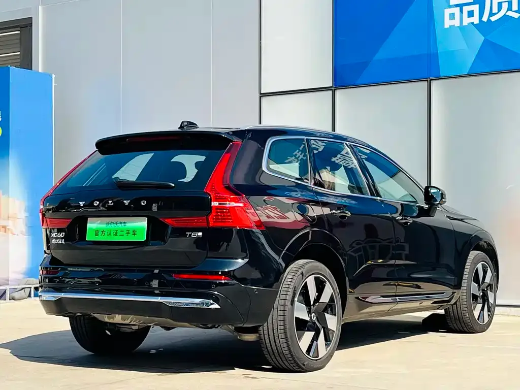 Volvo XC60 PHEV — фото 2