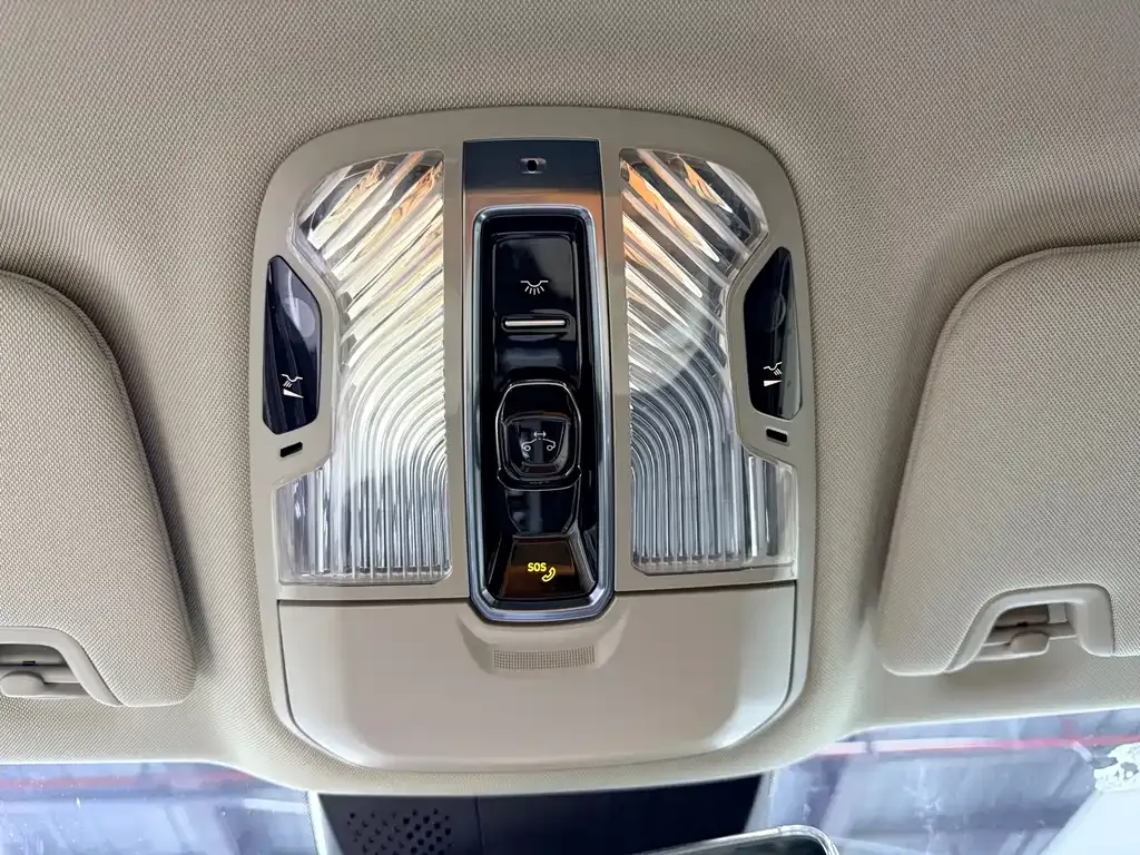 Lynk & Co 09 — фото 8