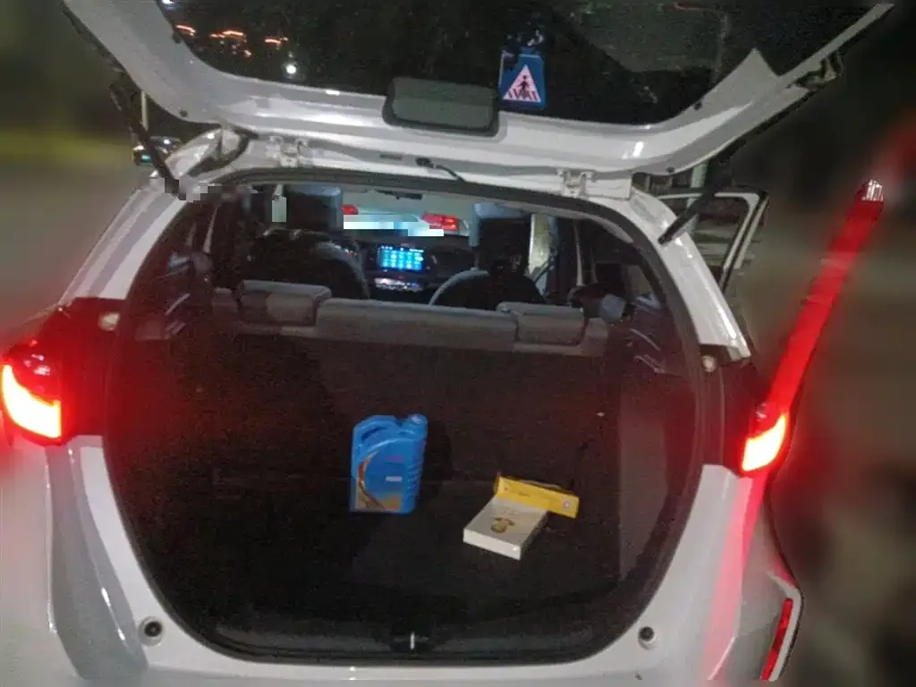 Honda Fit — фото 10