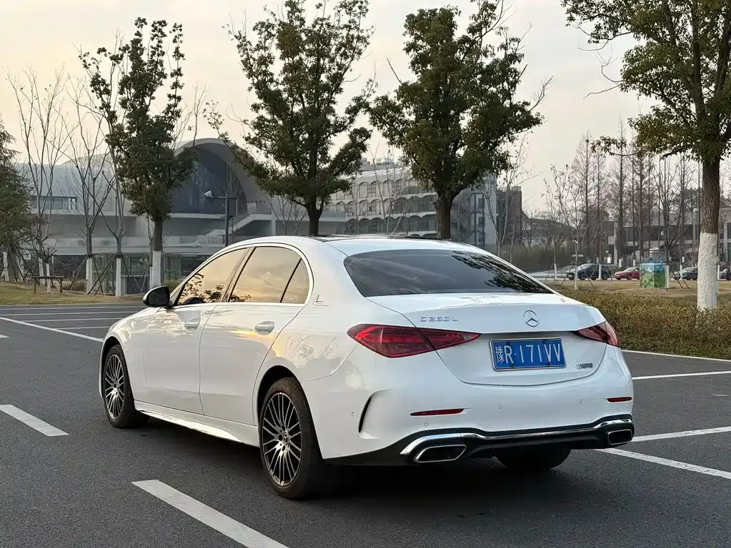 Mercedes-Benz C-Class — фото 10