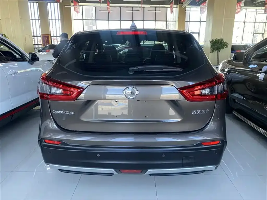Nissan Qashqai — фото 6