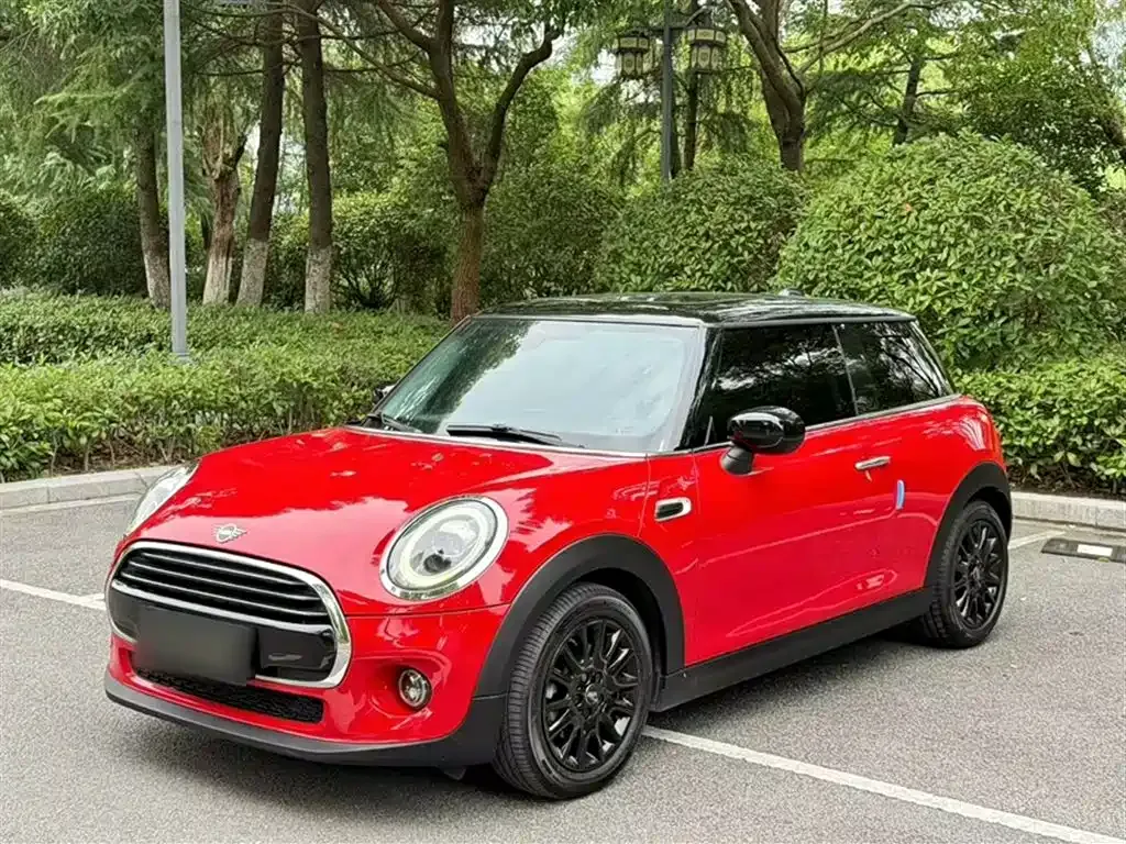 MINI Cooper (3-door) — фото 1