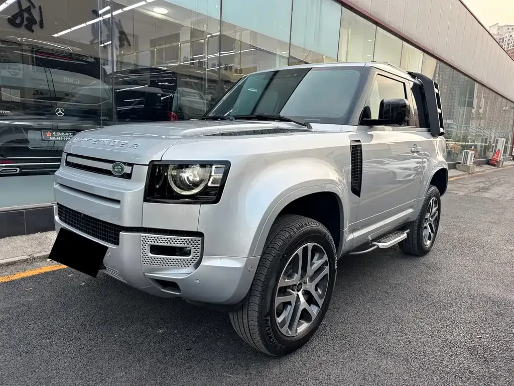 Land Rover Defender — фото 1