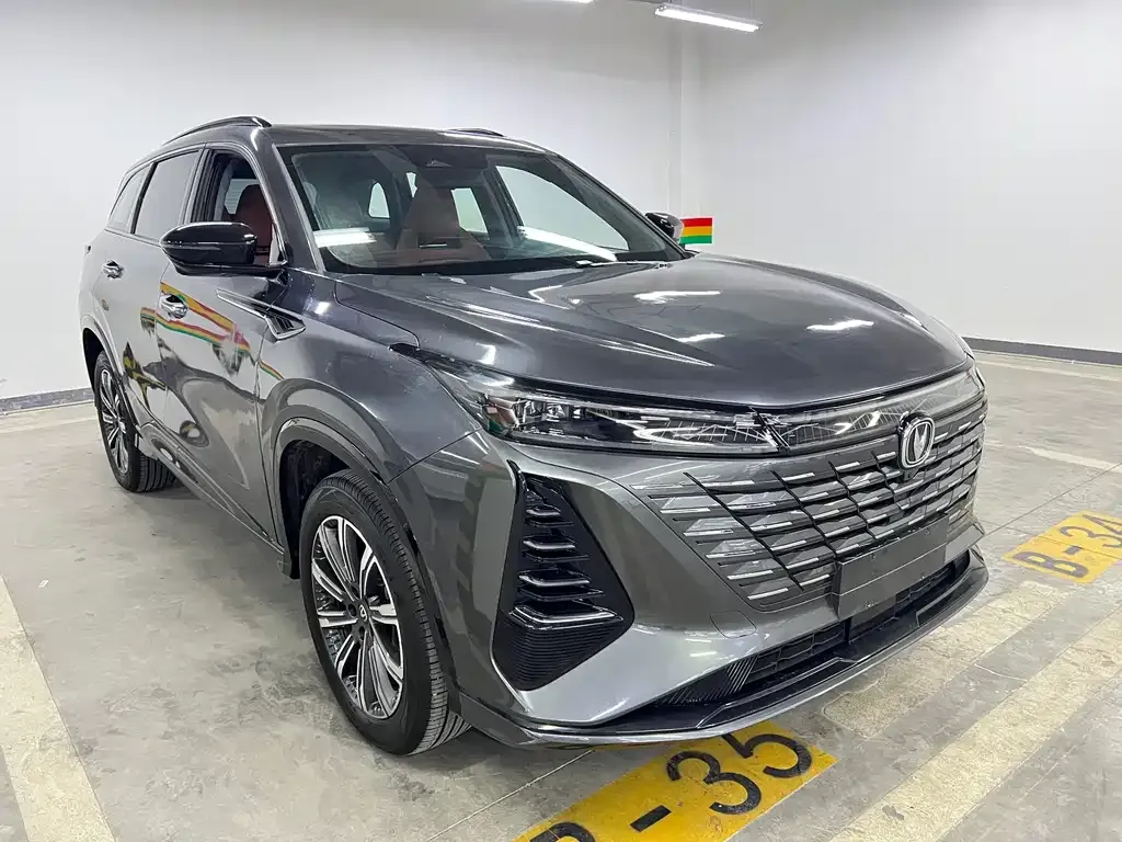 Changan CS75PLUS — фото 3