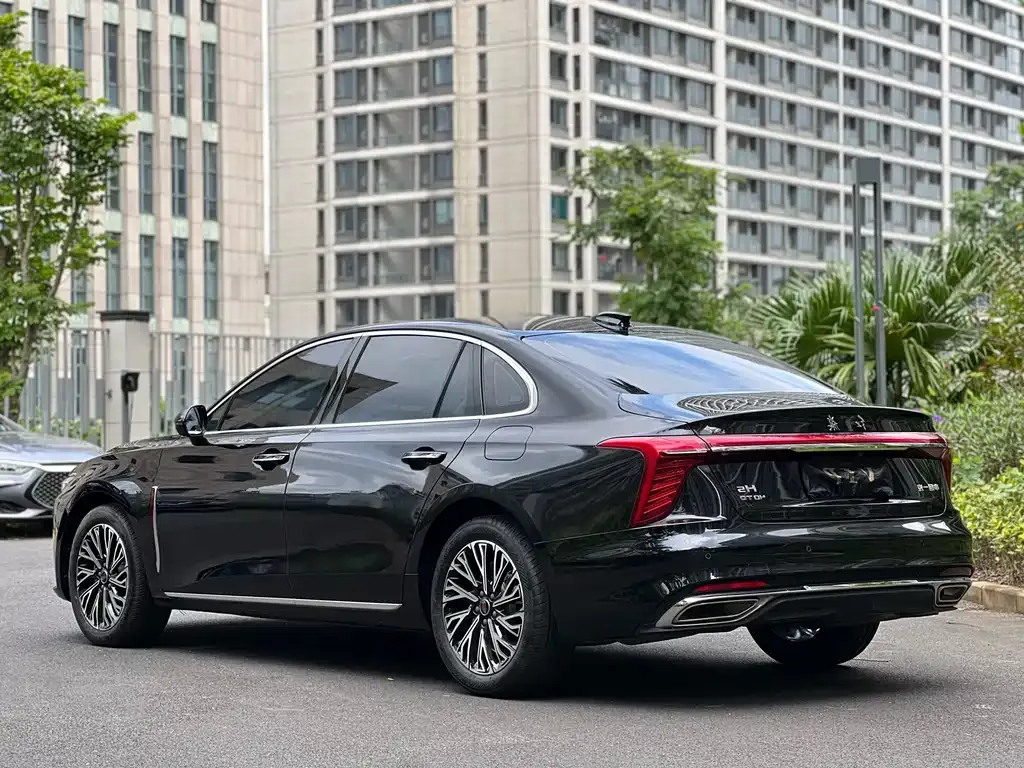 Hongqi H5 — фото 7