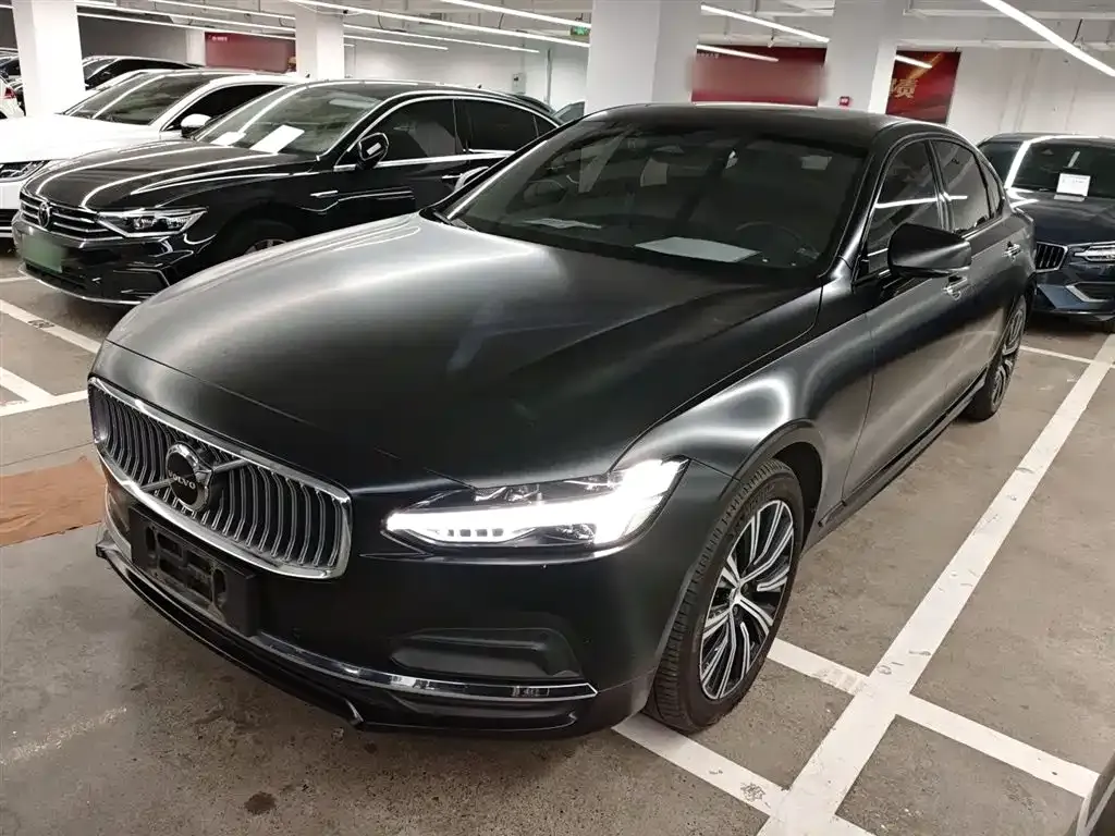Volvo S90 — фото 1