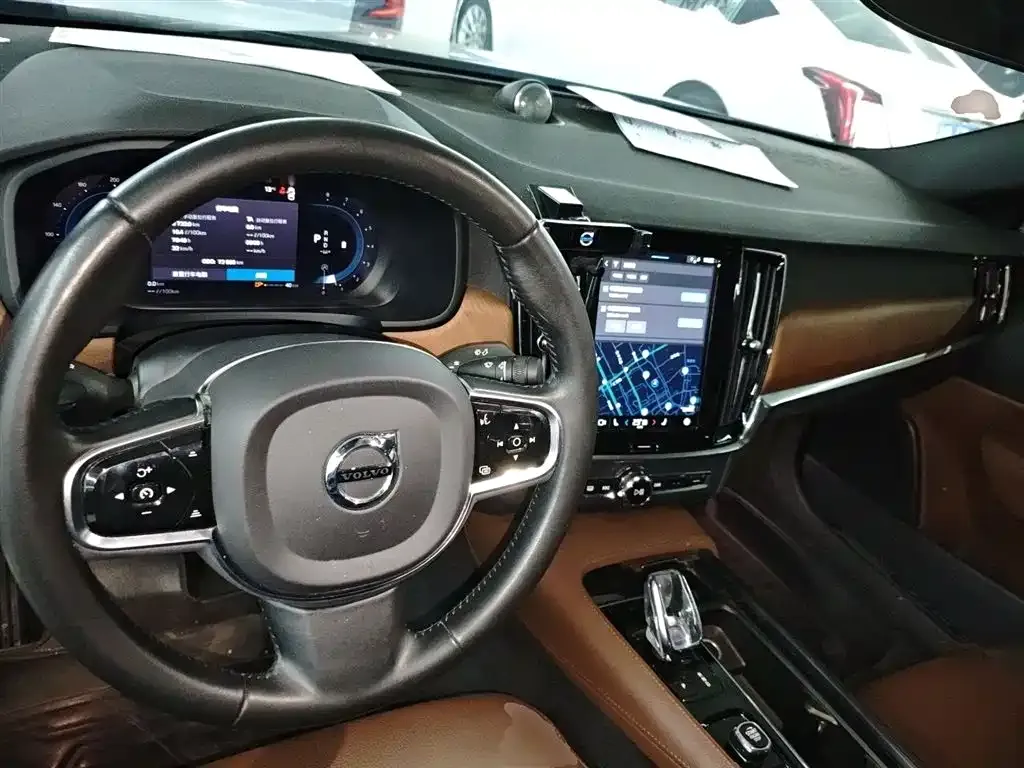 Volvo S90 — фото 8