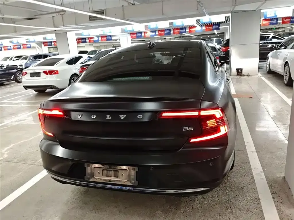 Volvo S90 — фото 10