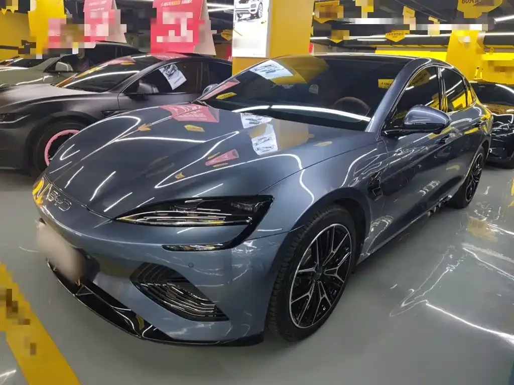 BYD Seal — фото 1