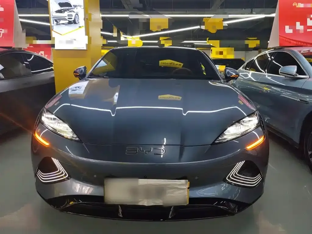 BYD Seal — фото 3