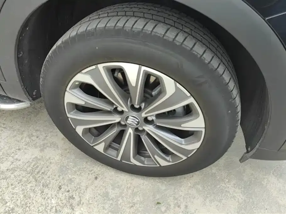 Buick Envision Plus — фото 4