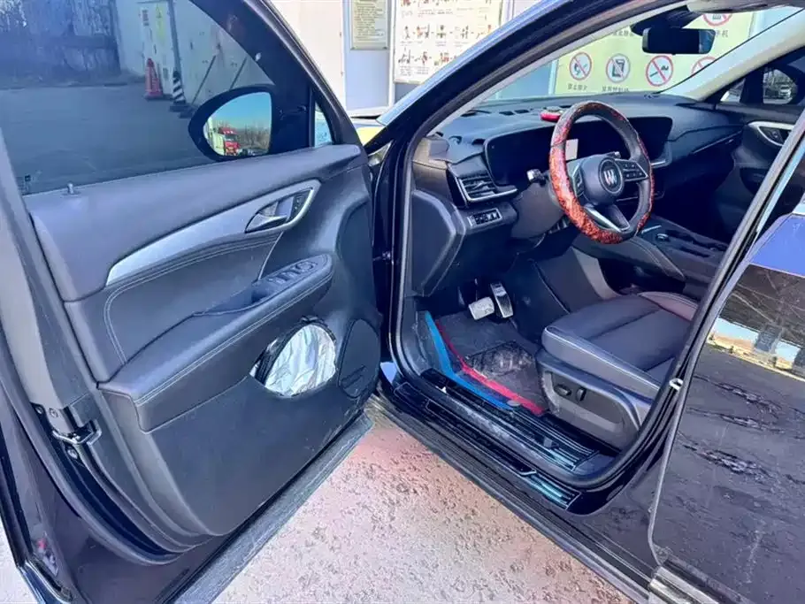 Buick Envision Plus — фото 7