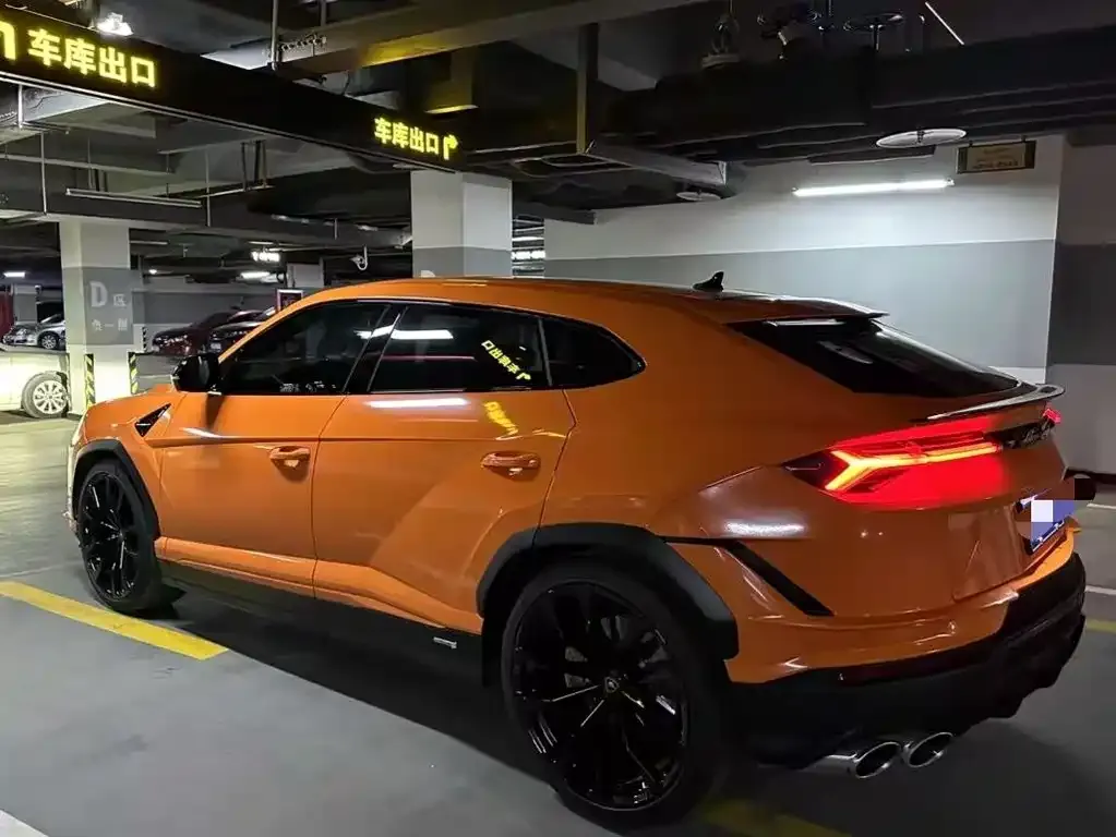 Lamborghini Urus — фото 9