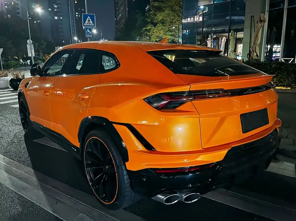 Lamborghini Urus — фото 6