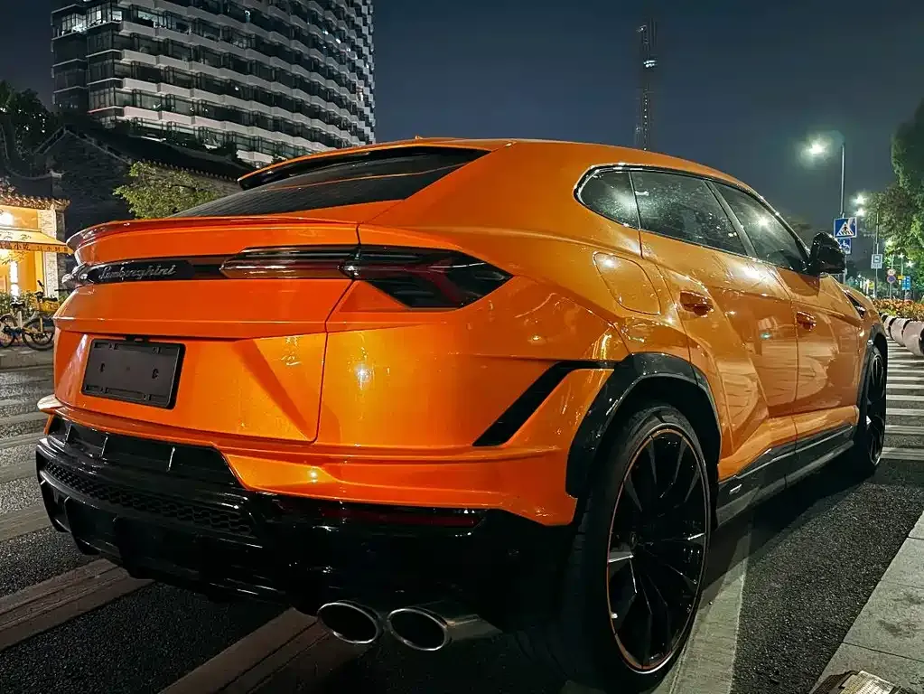 Lamborghini Urus — фото 8