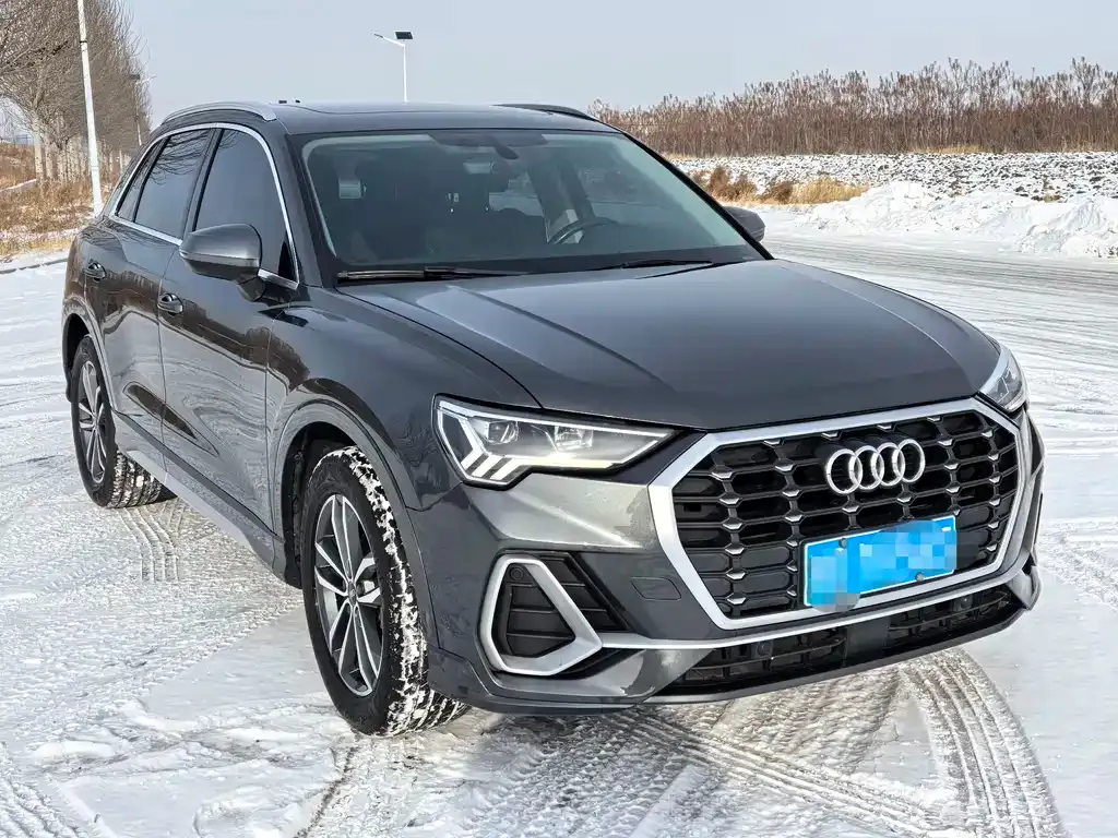Audi Q3 — фото 10
