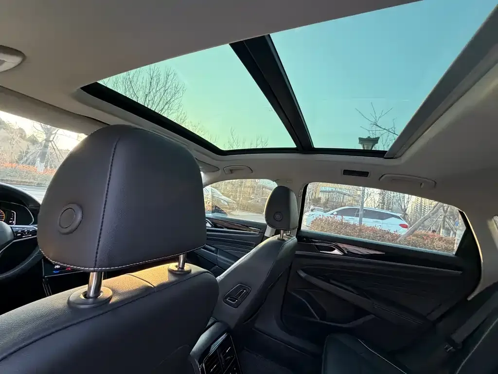 Volkswagen Passat — фото 2