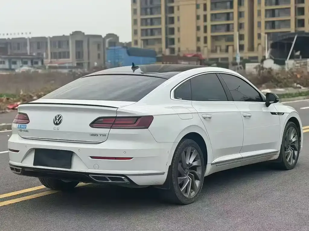 Volkswagen CC — фото 6
