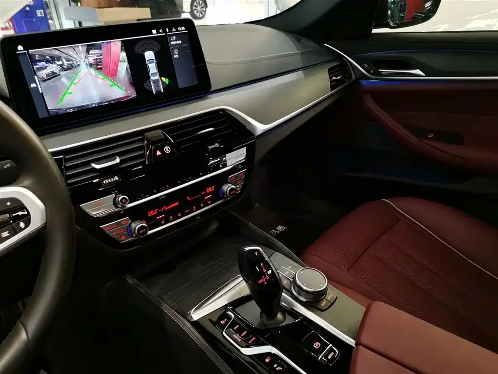 BMW 5 Series New Energy — фото 5